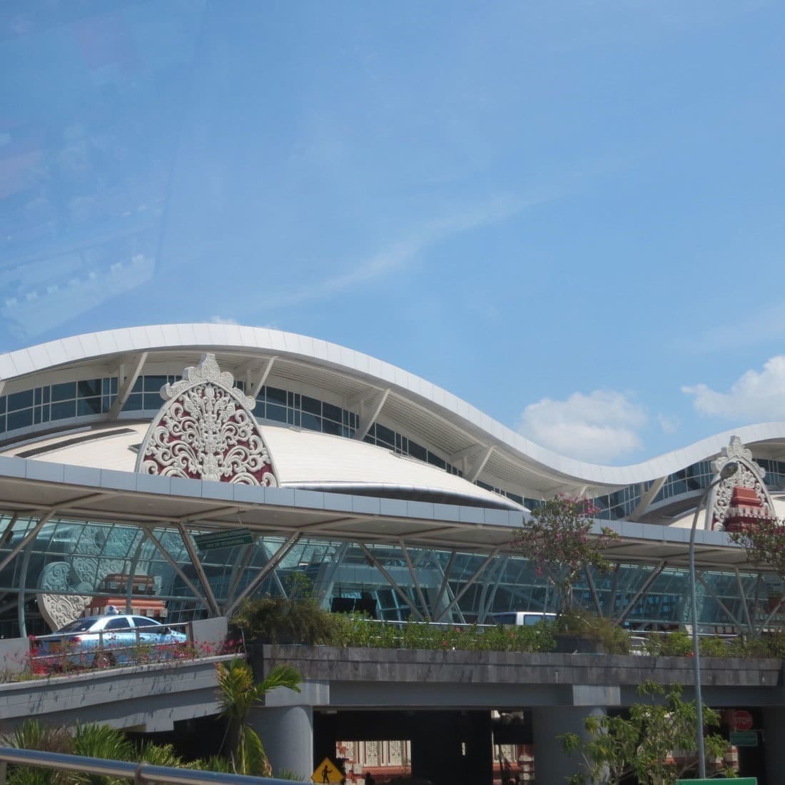 Airport Pick-up and Drop