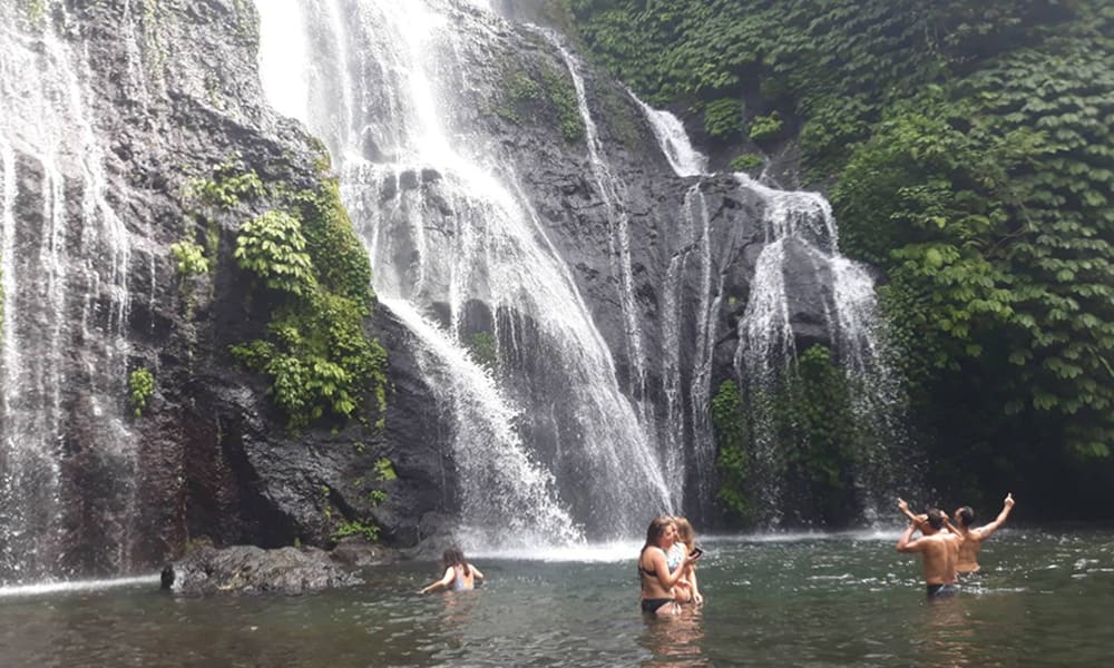 Twin Waterfalls Twin Waterfalls